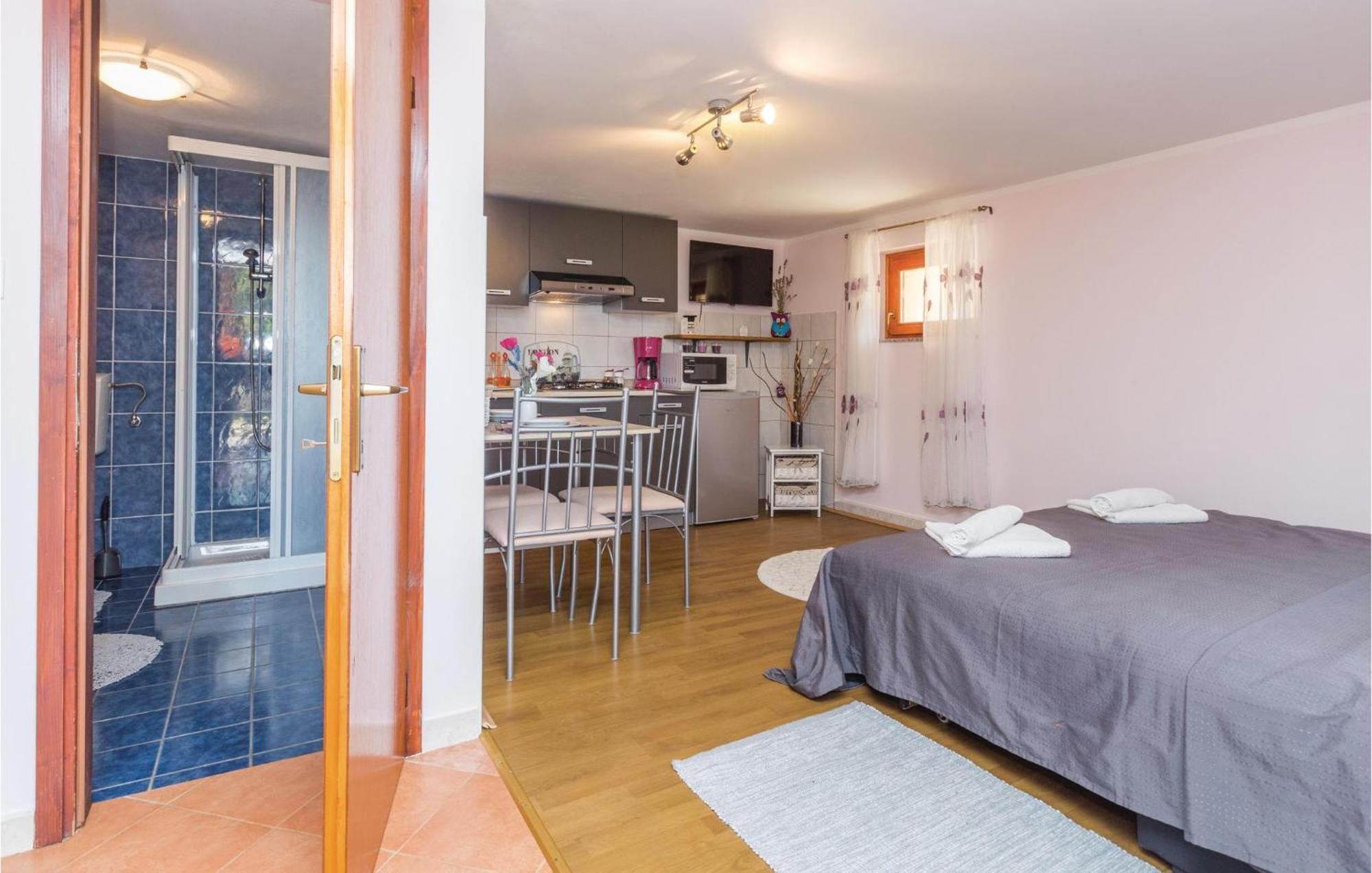 Stunning Apartment In Radmani With Wifi Exterior foto